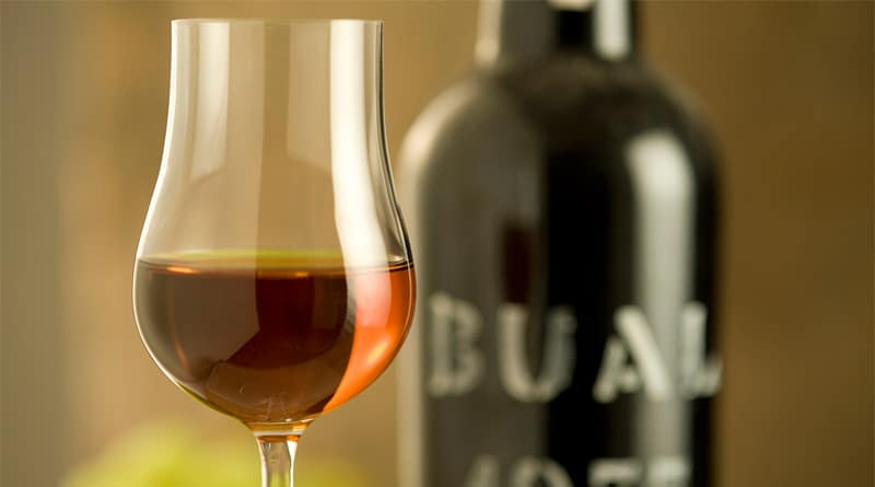O que é e como é feito o vinho fortificado?