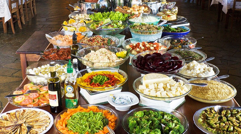 Restaurante das Pedras em Itu tem buffet completo no final de semana