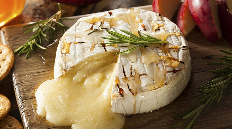 Os 7 queijos franceses que você precisa experimentar ao visitar o país