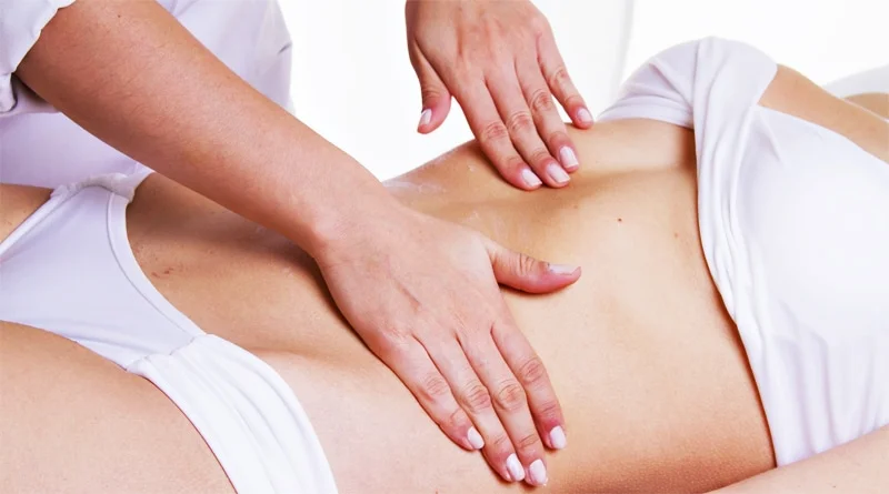 Benedita Vaz Massoterapeuta em Itu realiza massagem modeladora