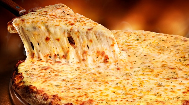 Domino’s tem pizzas com 50% de desconto
