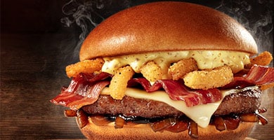 McDonald’s lança novo lanche da família Signature: o Bacon Smokehouse