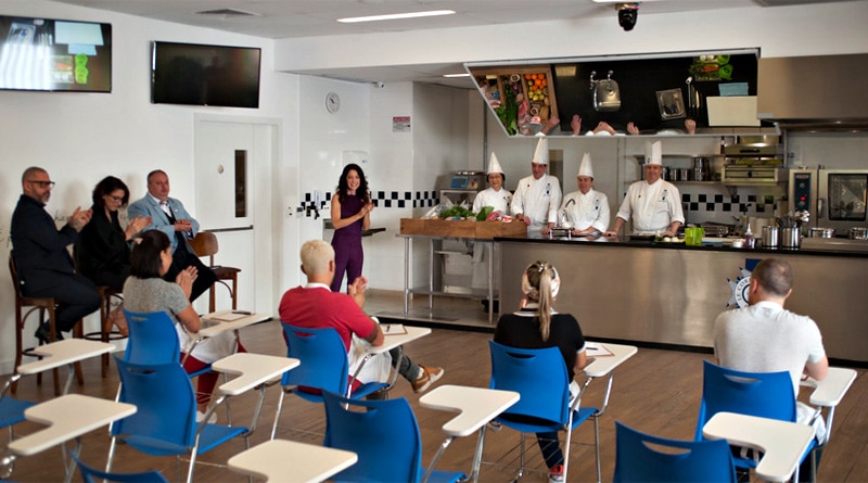 Participantes do MasterChef são avaliados por chefs da Le Cordon Bleu São Paulo