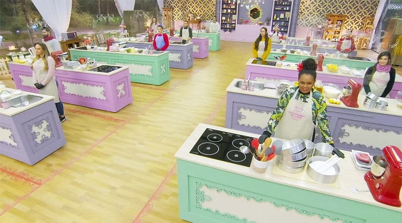 Bake Off Brasil deste sábado tem "Bolo Vaso de Flores" e "Torre Colmeia Real"