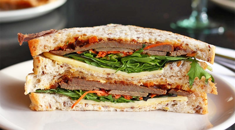 Conheça a história do sanduíche: uma das refeições mais gostosas e práticas