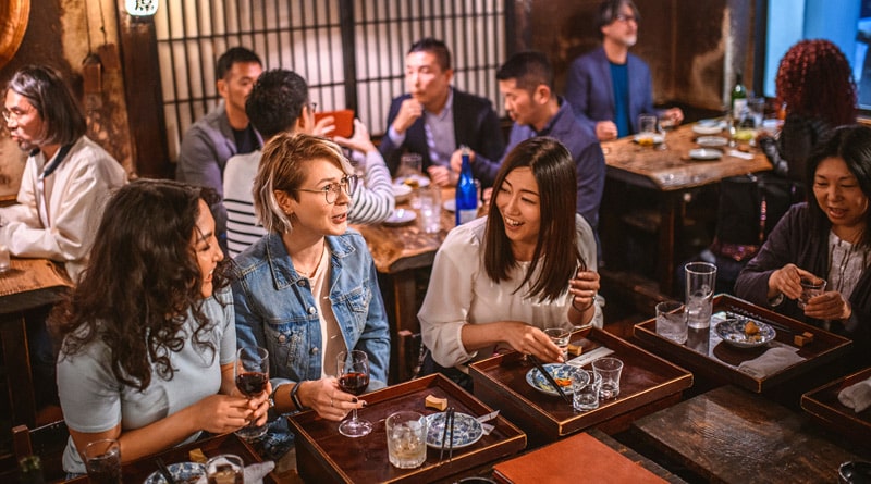 Izakayas: tradicionais bares japoneses vão além do peixe cru