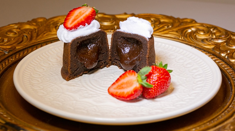 Receita: Bolo de Chocolate Cremoso da chef Beca Milano