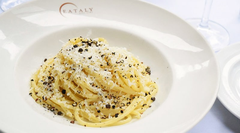 Receita: Spaghetti Cacio e Pepe do Eataly