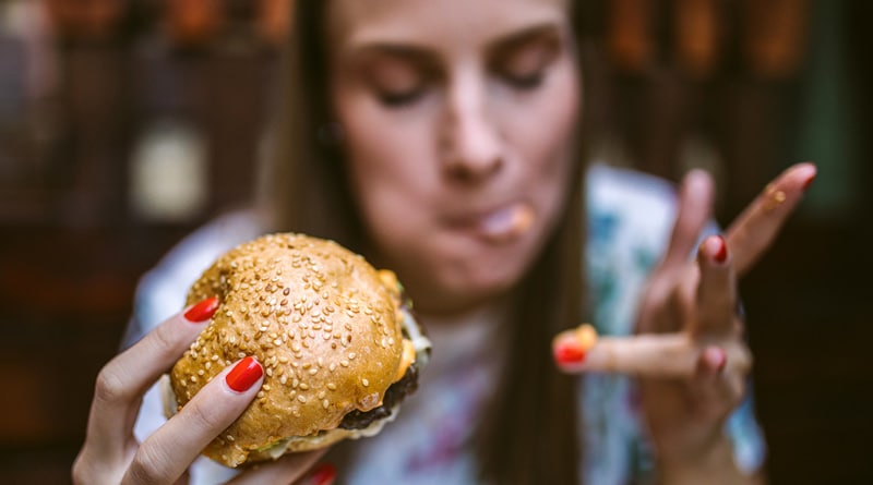 Entenda a relação dos alimentos com o humor