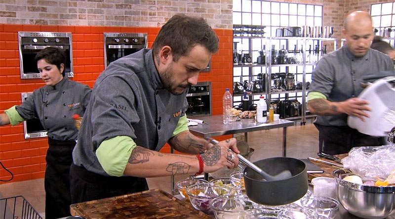 Adriane Galisteu participa do "Teste de Fogo" do Top Chef Brasil desta sexta