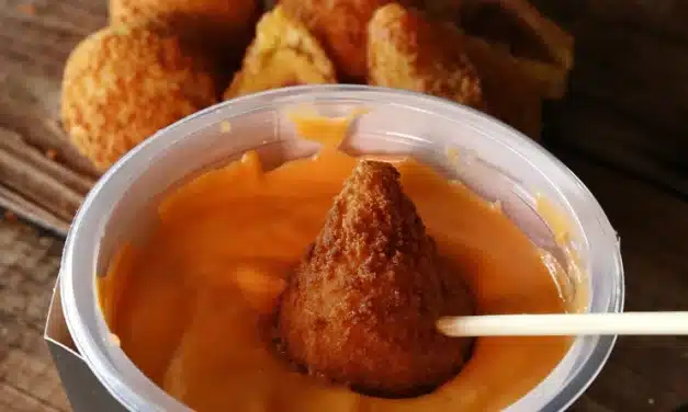 Festival Nacional do Fondue de Coxinha começa terça em cidades do Brasil