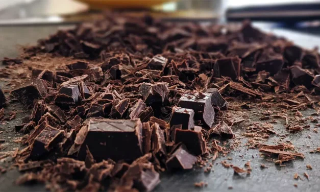 Produção de chocolate aumenta em 44% no Brasil e alavanca consumo em casa