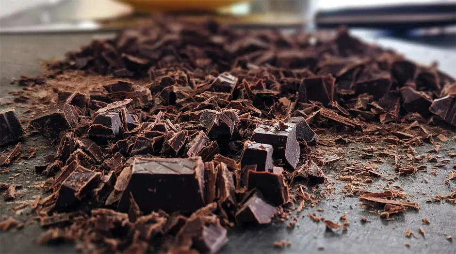 Produção de chocolate aumenta em 44% no Brasil e alavanca consumo em casa