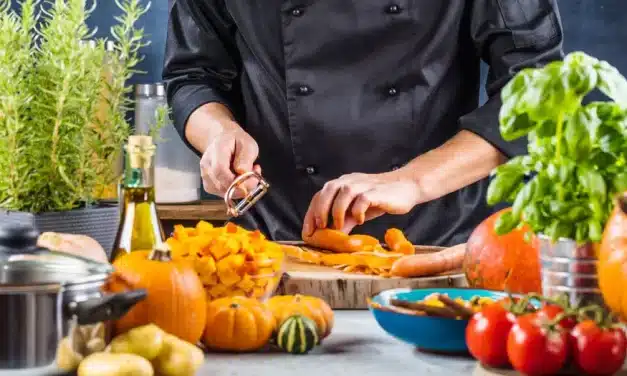 Senac oferece bolsas de estudos gratuitas para gastronomia e alimentação