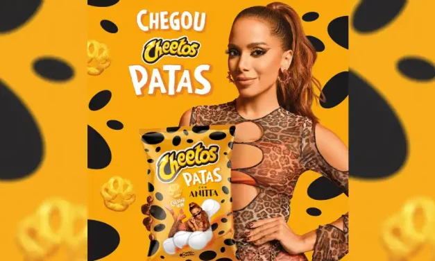 Cheetos convoca Anitta para lançar sabor Cheddar WOW com formato inovador