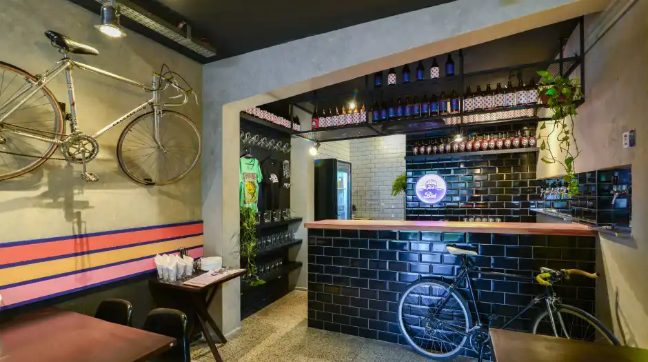 Bike pub BICI vira referência para ciclistas em BH, com opções saudáveis e reparos gratuitos