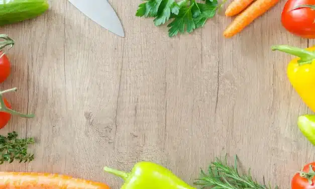 O que comer antes de um jogo: Nutrição no dia da partida para jogadores de futebol