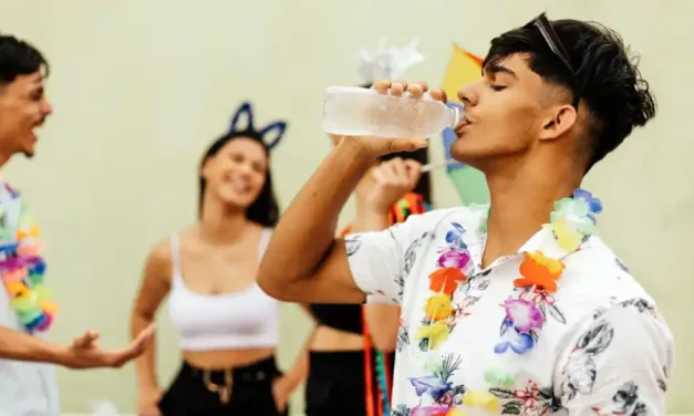 Alimentação no Carnaval: veja como manter a saúde durante a folia