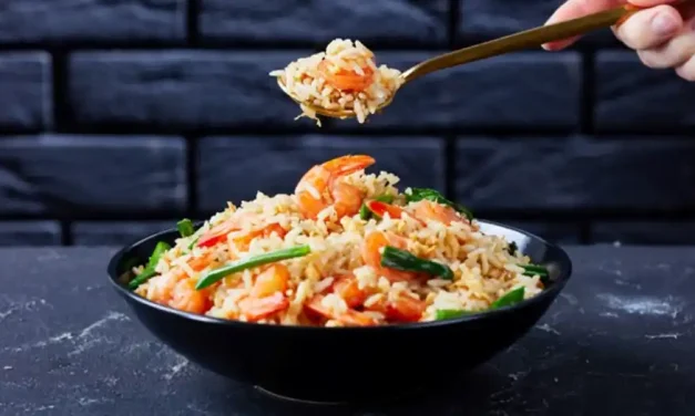 Surpreenda no almoço especial de Dia das Mães com uma receita de Arroz com Camarões