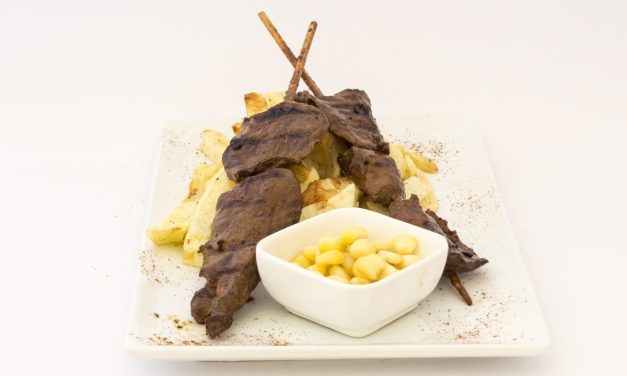 Anticuchos: uma deliciosa comida típica do Peru