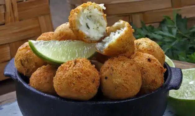 Faça Você Mesmo Bolinho de Bacalhau Irresistível!