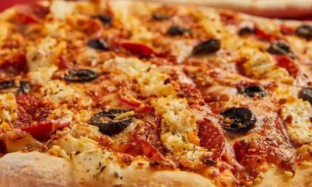 Dia do Consumidor: Domino’s oferece desconto de 50%