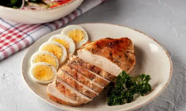 Frango e Ovos: os Aliados para uma Noite de Sono Reparadora