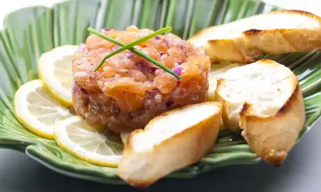 Tartar de Salmão: Uma Receita Refrescante e Sofisticada