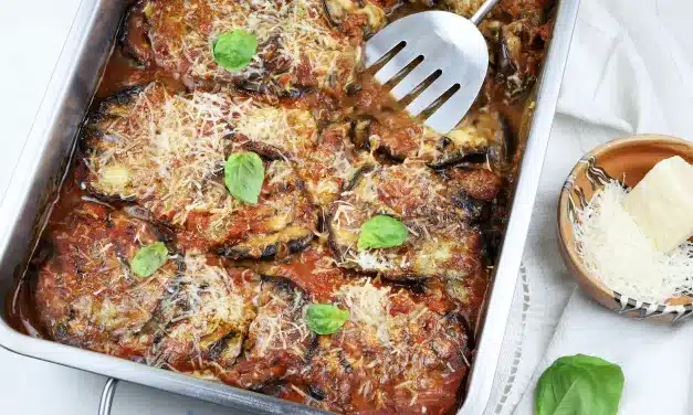 Berinjela à Parmegiana em Apenas 5 Passos!