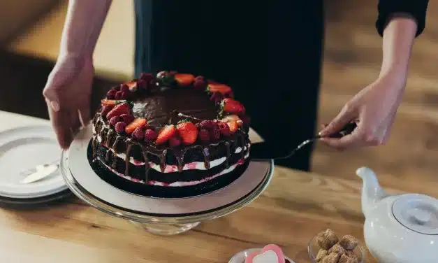 Torta de Chocolate: Uma Delícia Simples para Surpreender!