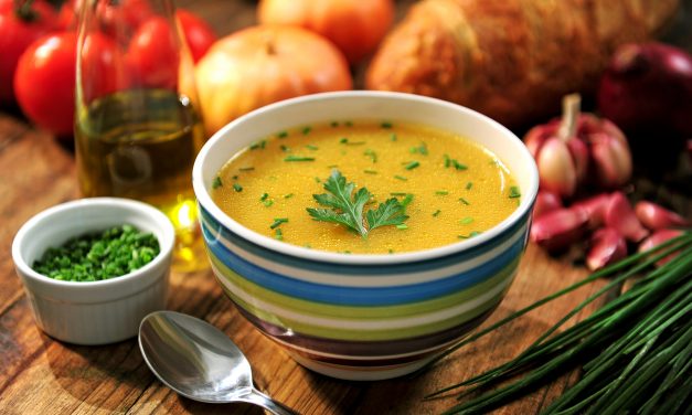 Caldo de Frango com Mandioca: Receita Confortante e Saborosa