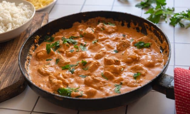 Strogonoff de Frango: Simples e Deliciosa!