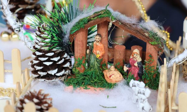 Encanto de Natal abre celebração de fim de ano em Santo Antônio do Pinhal
