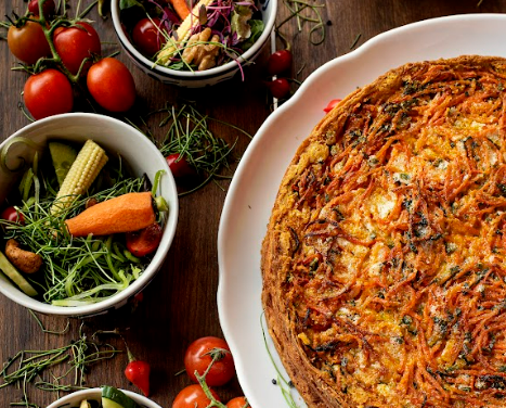 Torta de cenoura e emmenthal: elegância para sua ceia