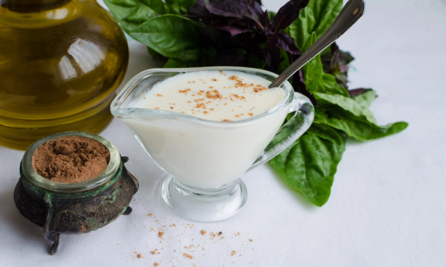 Molho branco com noz-moscada: clássico para suas receitas