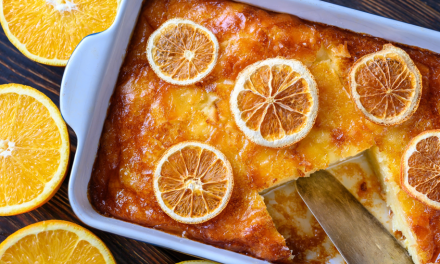 O bolo encharcado de laranja perfeito