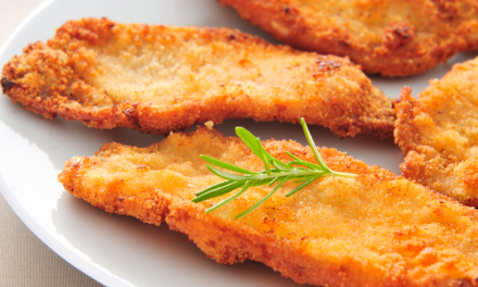 Filé de frango empanado
