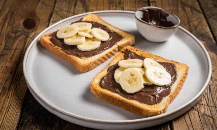 Tostex de banana com creme de avelã: uma receita irresistível!