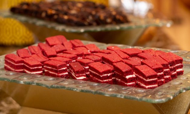 Bolo Red Velvet Simplificado: Cor e Sabor sem Complicação