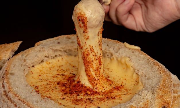 Fondue de Queijo Fácil (Sem Panela Especial)