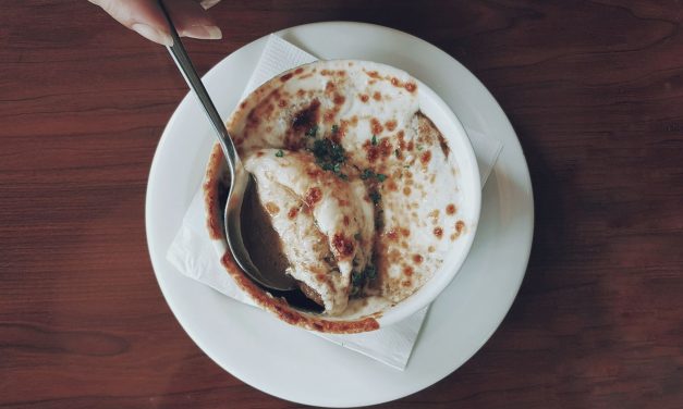 Sopa de Cebola Gratinada: Receita Francesa Simplificada