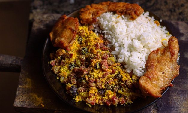 Feijão Tropeiro Mineiro: Receita Tradicional e Completa Passo a Passo
