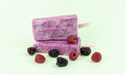 Picolé de Frutas Caseiro: Receita Natural e Refrescante