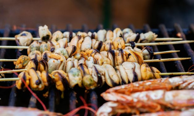 O Que Comer em Bertioga: Guia Gastronômico da Praia