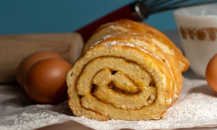 Bolo de Rolo: Receita Pernambucana Fina e Enrolada